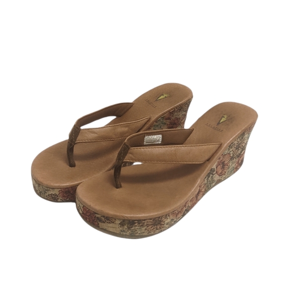 Volatile Brown Leather Platform Cork Wedge Flip Flop Sandals Size 9